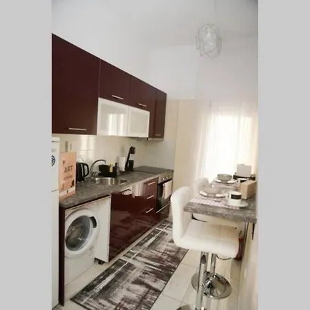 Strata Deluxe Apt.