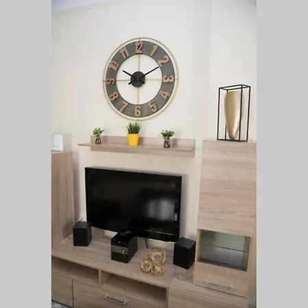 דירה Strata Deluxe Apt. *