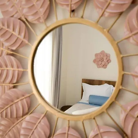 アパート Strata Deluxe Apt.